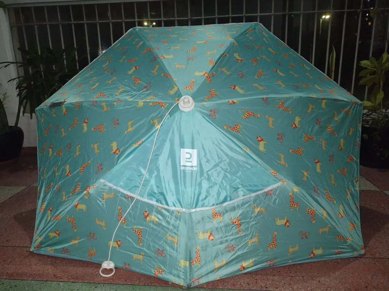 KIT PRAIA BEBÊ: barraca UV+50 e bóia Decathlon, bomba e piscina inflável - Foto 2