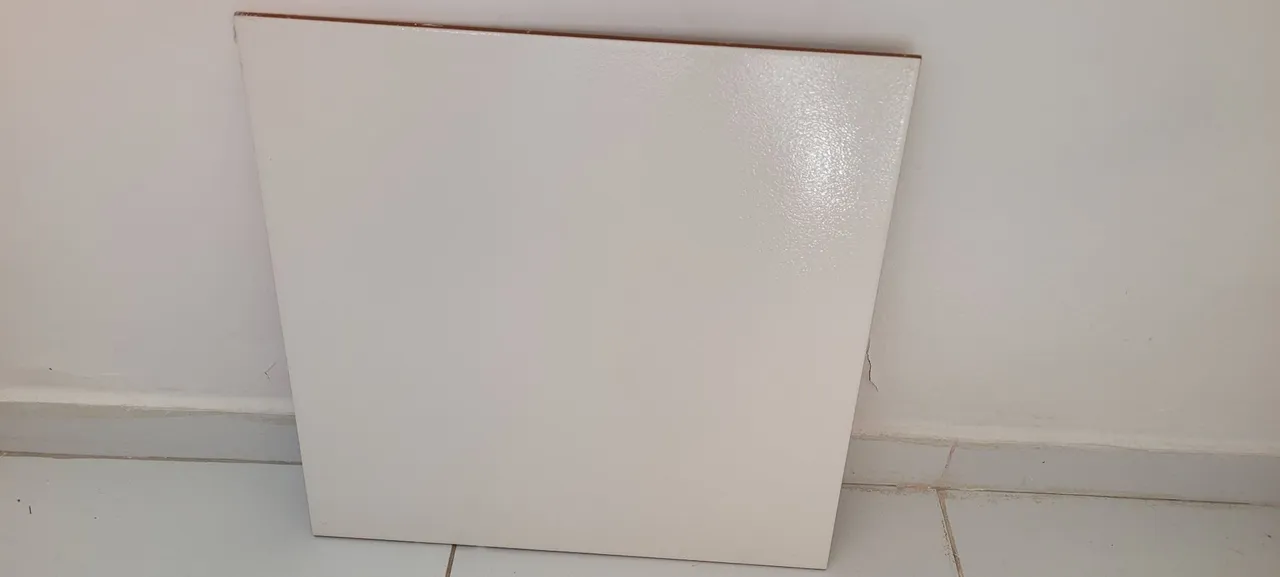 Vendo Duas Caixas De Ceramica 46x46!