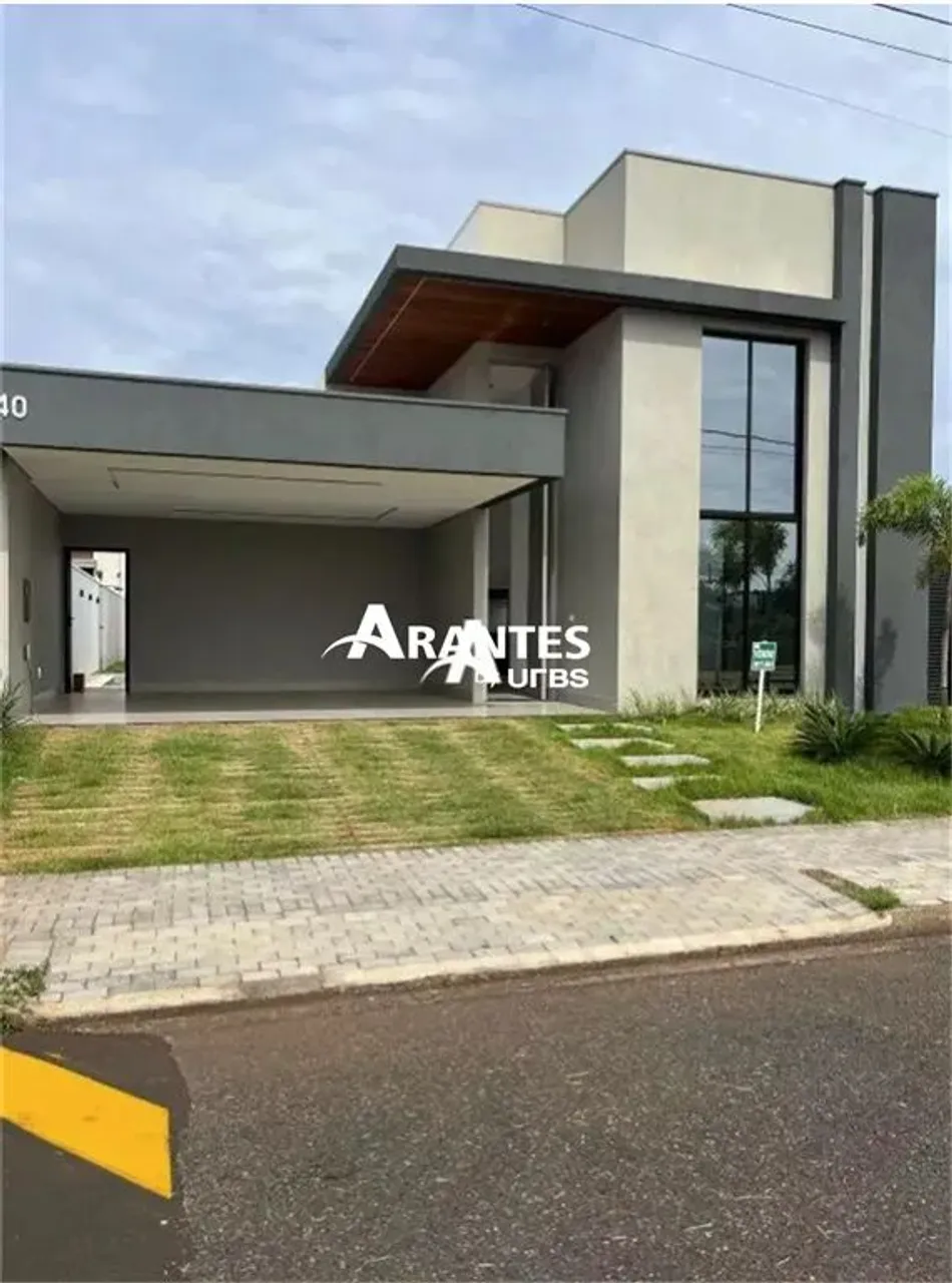 Casa em Condomínio com 230m² à venda no Splêndido