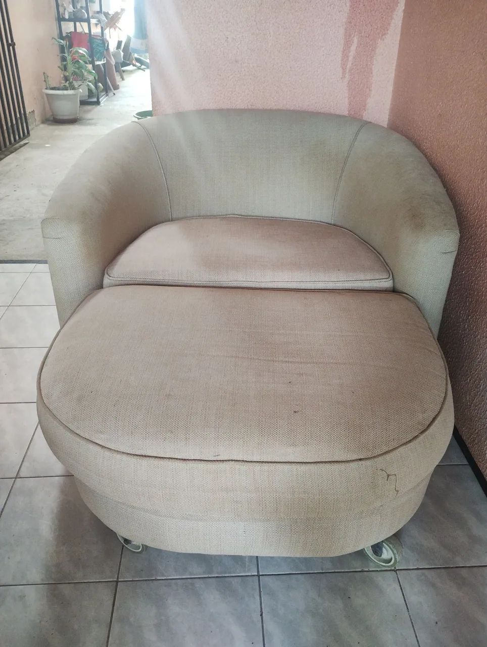 Poltrona com Puff em ótimo estado!
