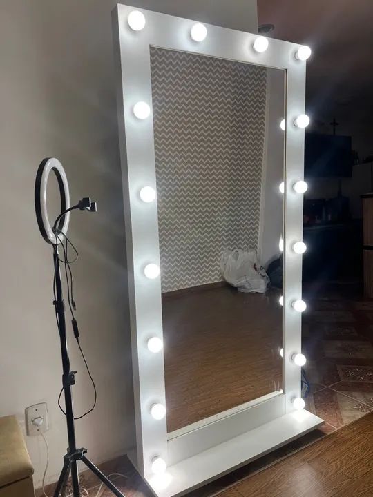 Espelho camarim com luzes e rodinhas  - Foto 2