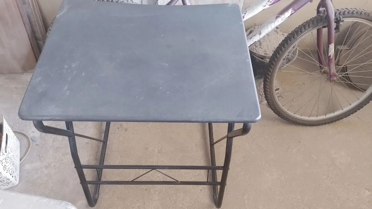 Mesa de escritório (Semi nova) - Foto 4