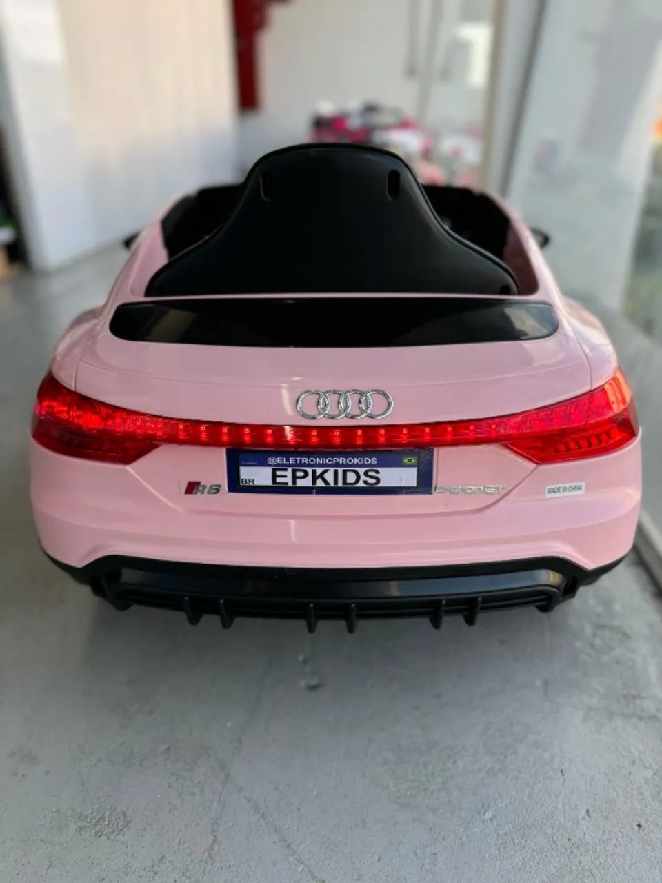 Carrinho Elétrico Infantil 12v Audi Cor Rosa - Foto 6