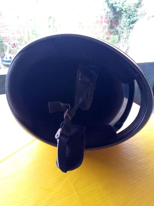 Capacete Moto - Preto -  Em ótimo estado - Foto 2