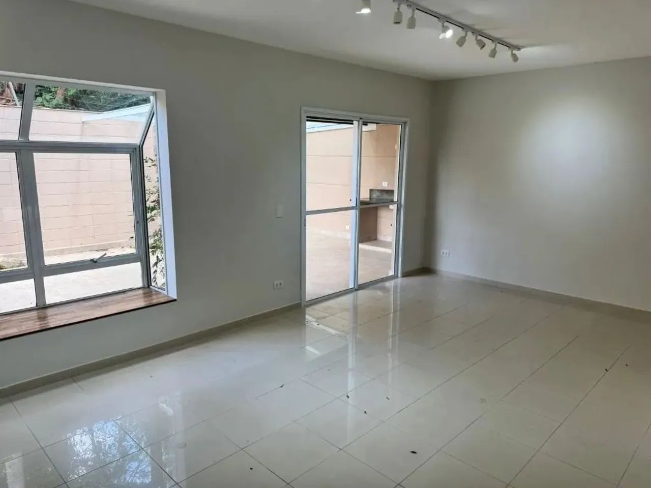 Casa, 173 m² - venda por R$ 1.200.000,00 ou aluguel por R$ 7.281,31/mês - Granja Viana - C - Foto 3