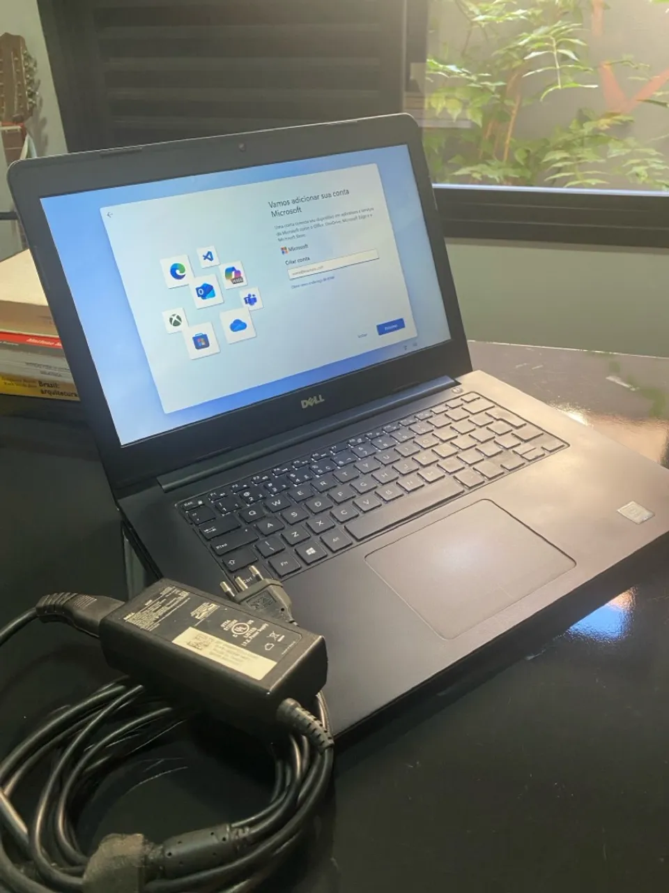 Notebook Dell com Carregador