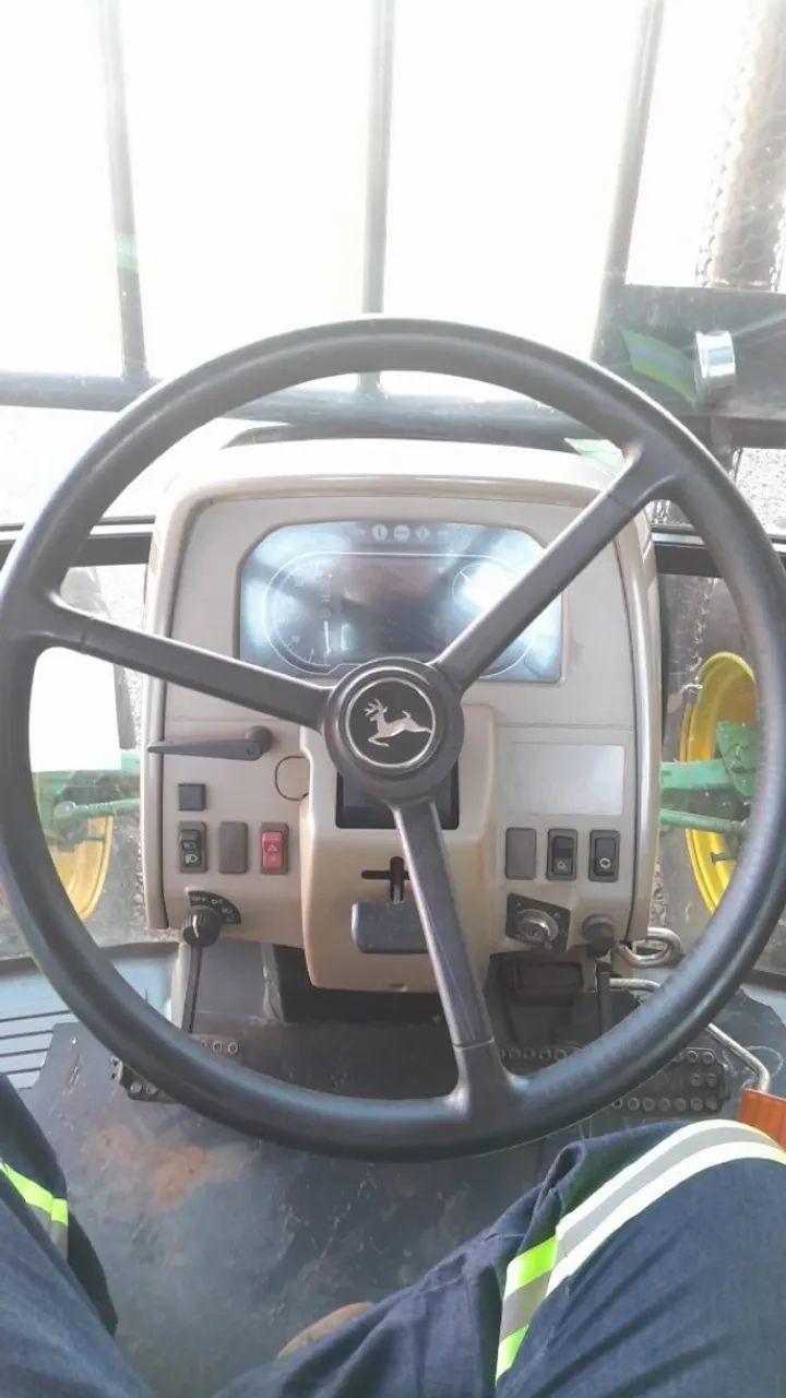 Trator Jhon Deere 6100 - Foto 5