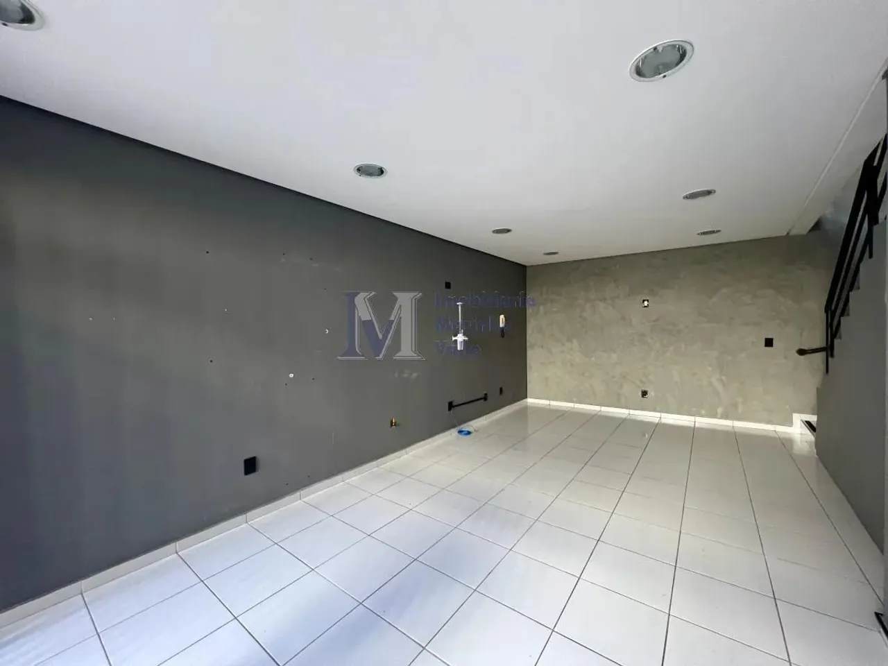 Sala Comercial para Locação em Bragança Paulista, Centro, 2 banheiros
