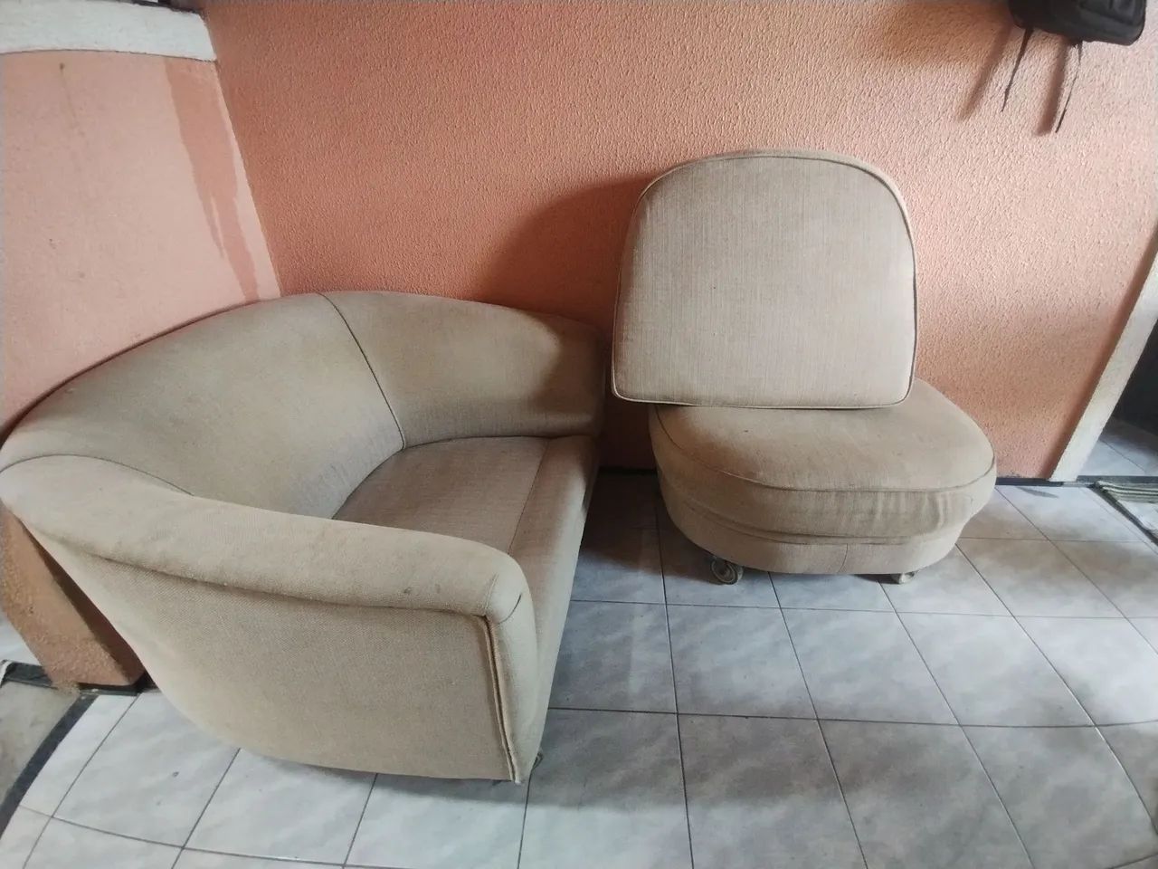 Poltrona com Puff em ótimo estado! - Foto 5