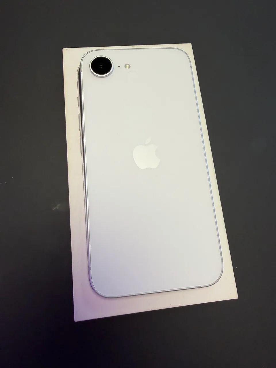 iPhone 16e 128GB Branco