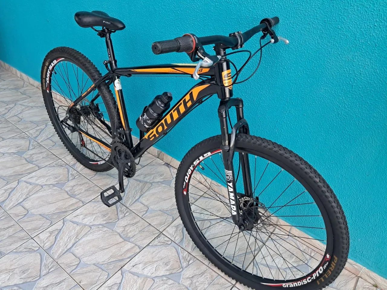Bicicleta Aro 29 Semi Nova Excelente Estado  - Foto 4