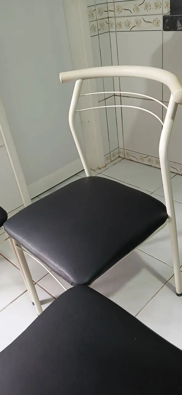 Conjunto 4cadeiras ferro estofadas  - Foto 2