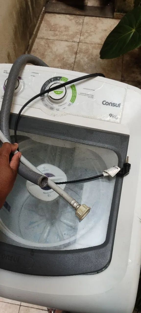 Vendo máquina Consul 9kg com defeito, sou do Rio comprido.<br>R$200,00<br> - Foto 3