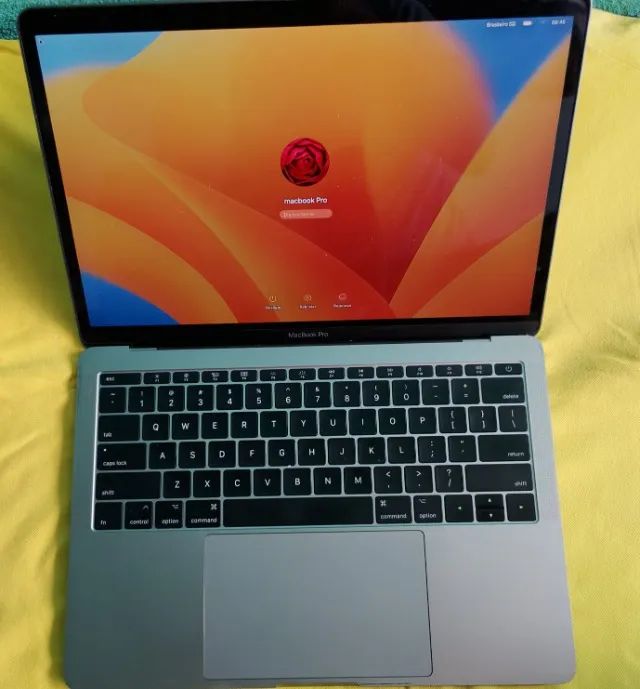 macbook pro inch 13 2018 processador intel core i5 , ram 8 gb