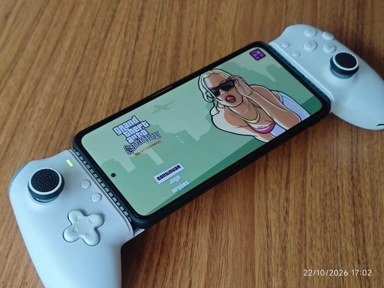 POCO F3 + Gamepad EasySMX M15