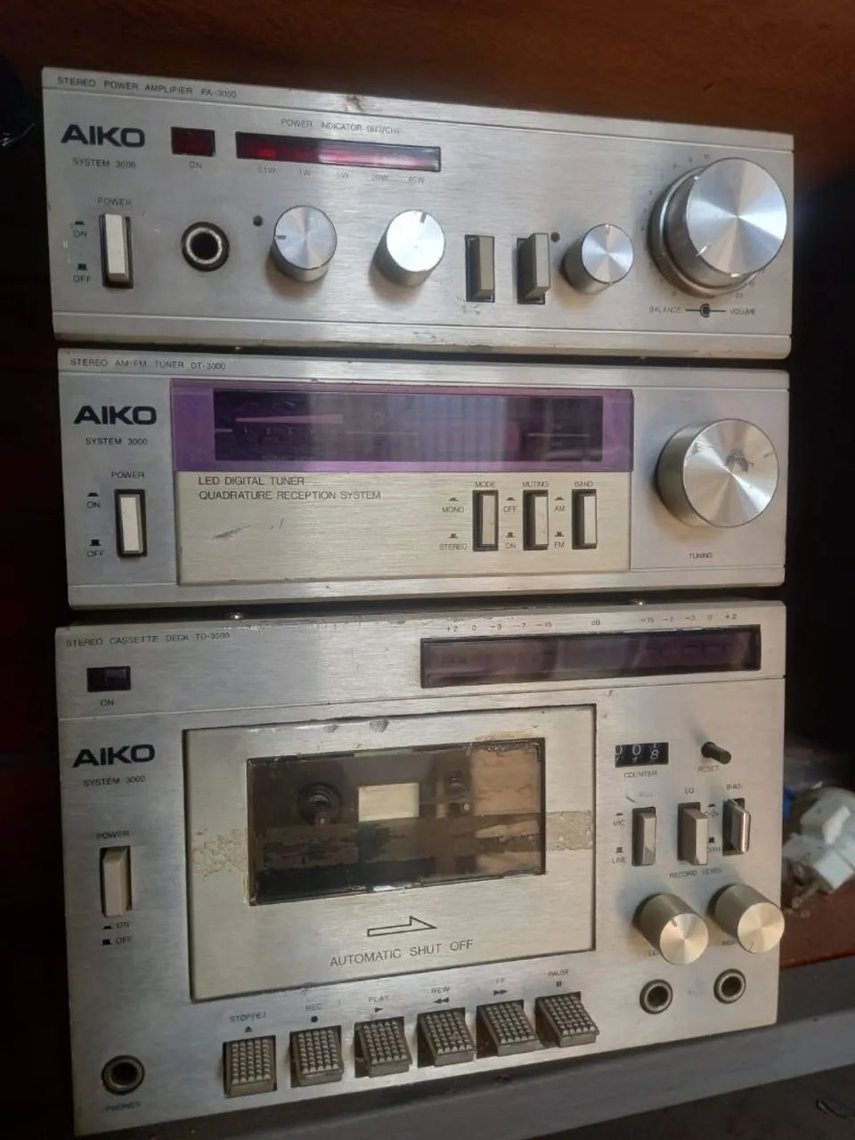 Vendo aparelho antigo  funcionando, sem as caixas - Foto 2