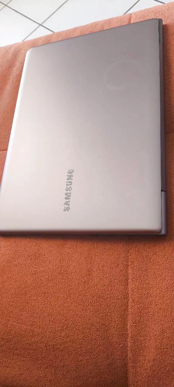 Oportunidade - Notebook Samsung série 5 ultra - Intel core I3 - Foto 2