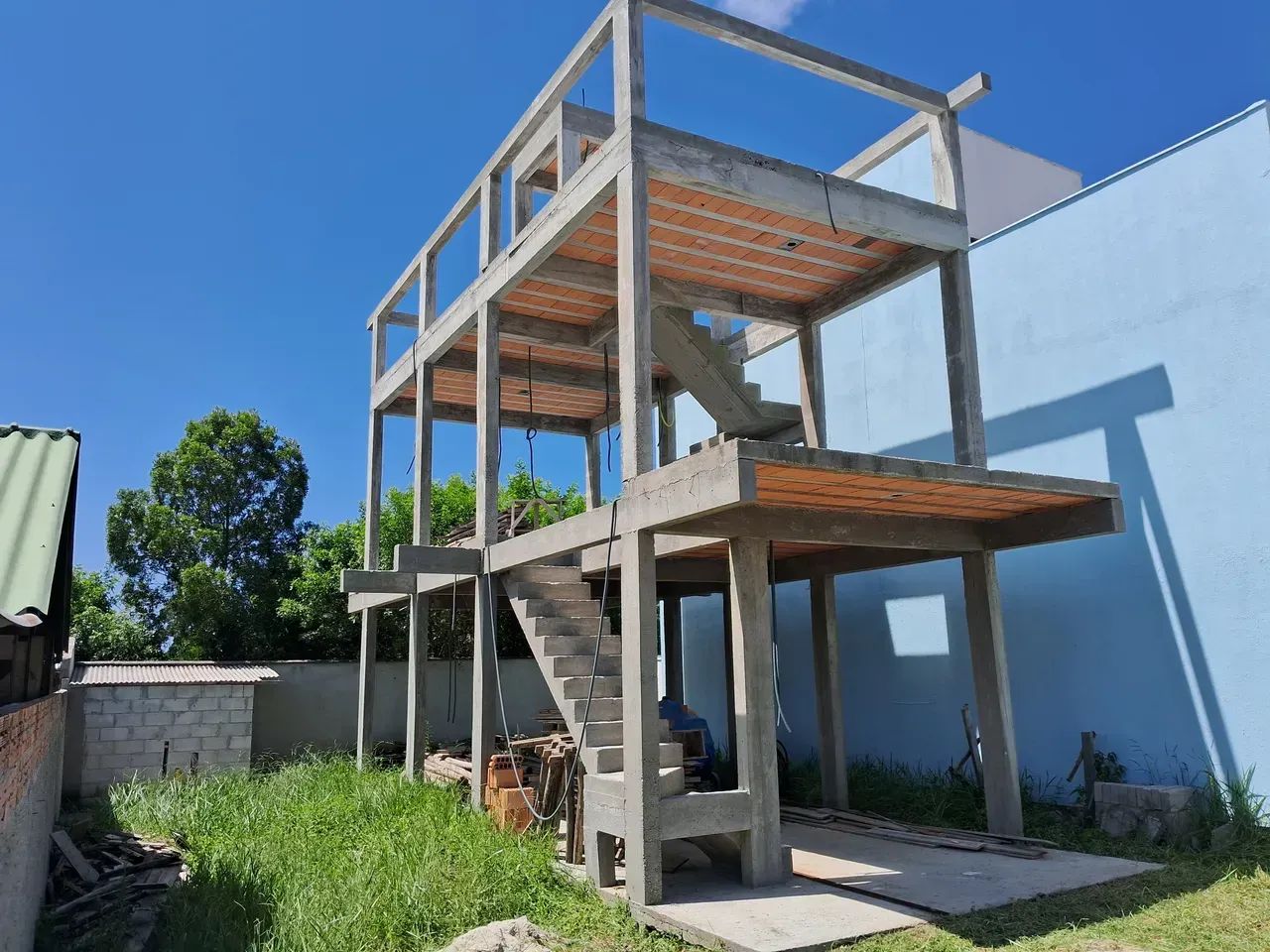 Lote/Terreno para venda tem 200 metros quadrados