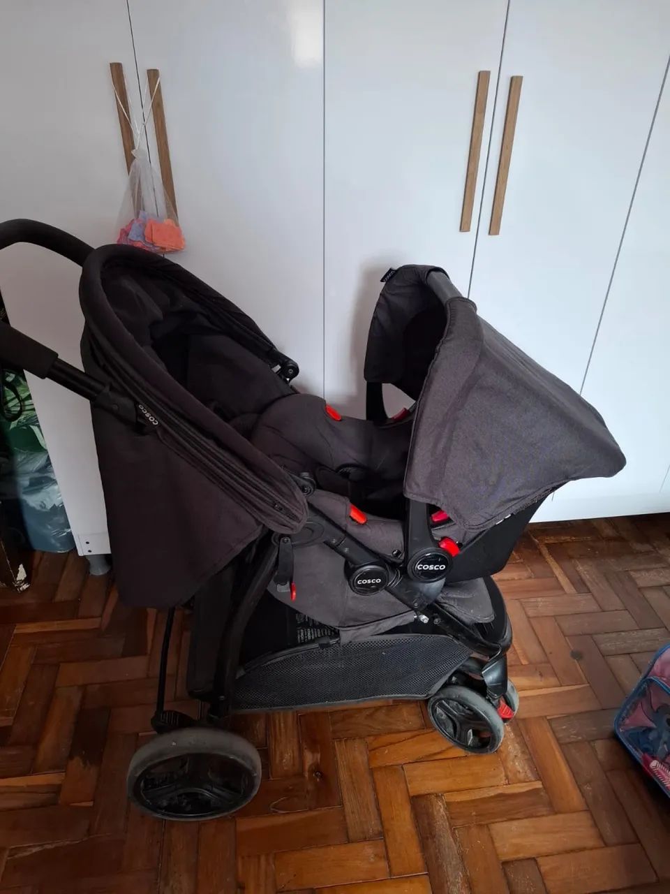 Carrinho com bebê conforto  - Foto 5