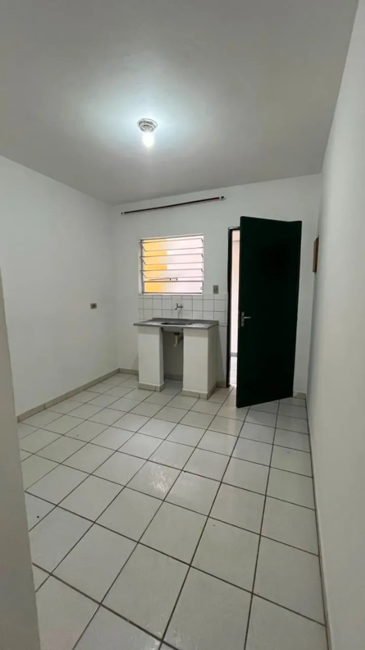 Apartamento Terreo de 2 Cômodos - Foto 4