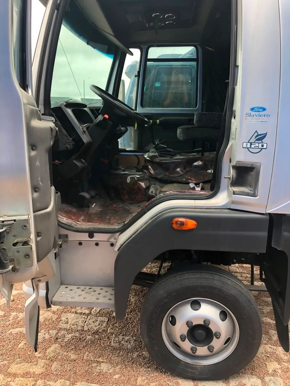 Vendo Caminhão Ford 816S - Foto 2