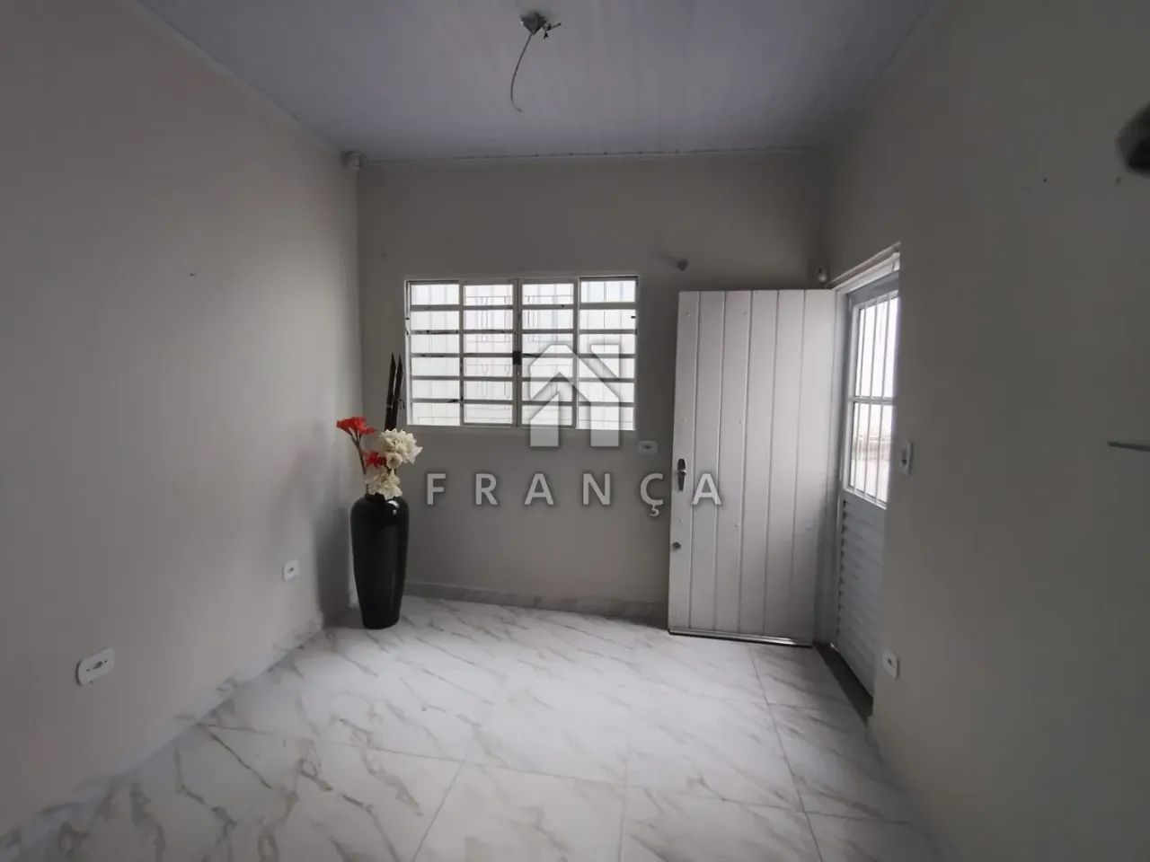 CASA PARA LOCAÇÃO - 03 QUARTOS - CENTRO - Foto 5