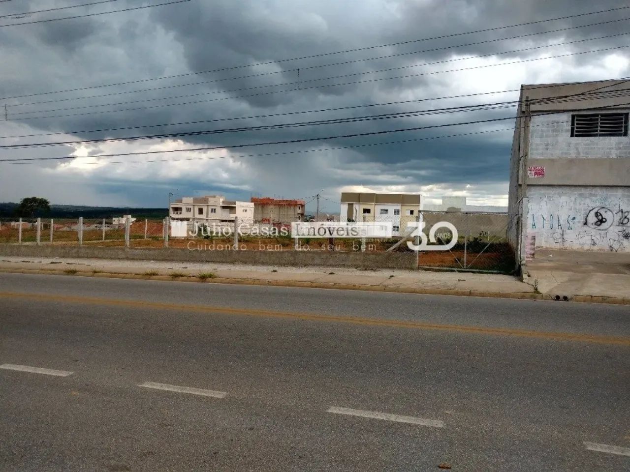 Área a venda com 1800m² - Foto 5