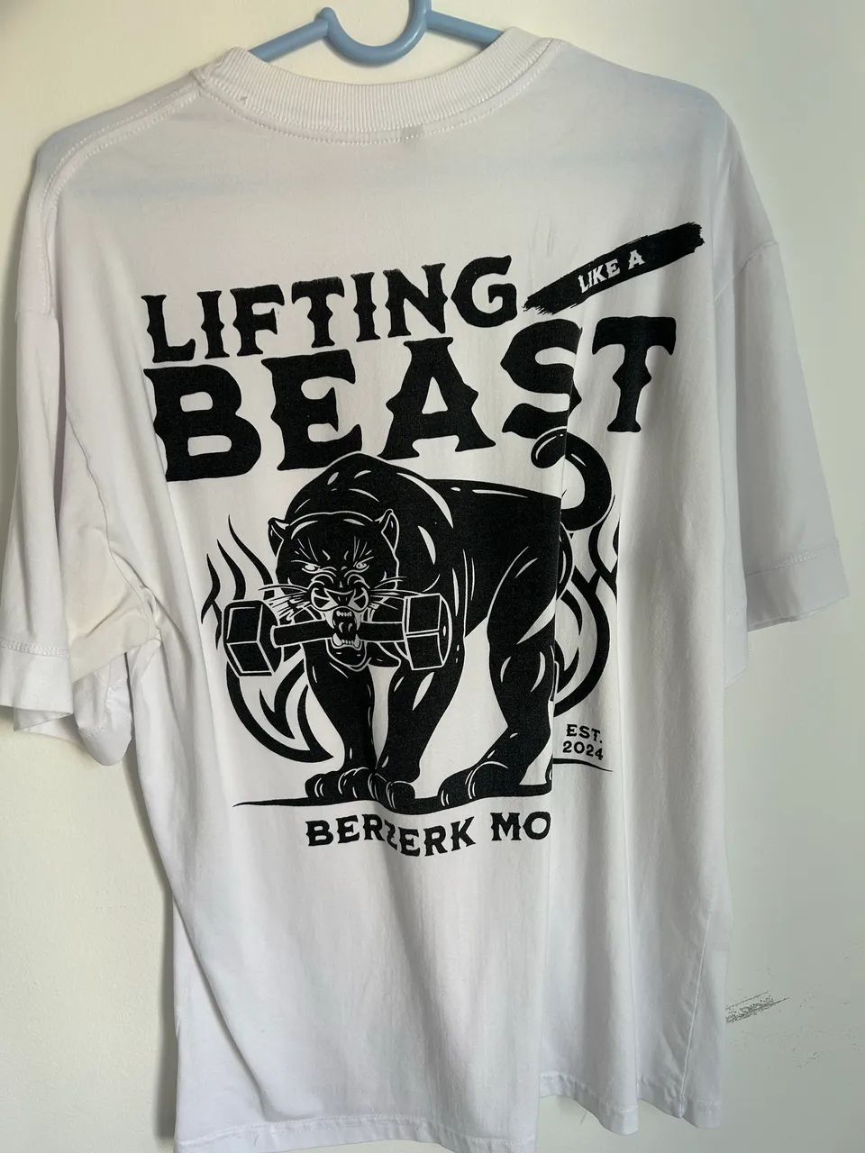 Camiseta Oversized Berzerk M ?Lifting Like a Beast?