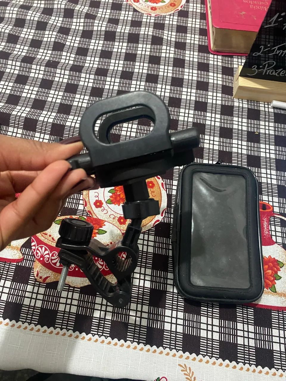 Suporte de celular e capa protetora