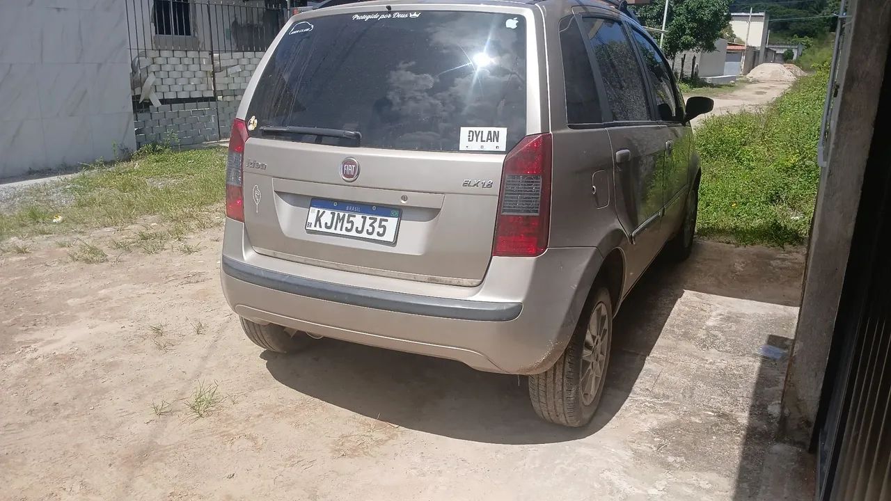 Fiat Idea Idea HLX 1.8 mpi Flex 8V 5p 2010