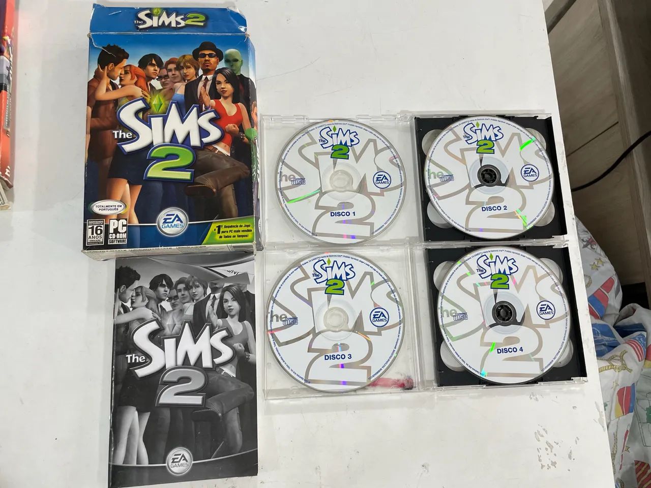Jogo Para PC The Sims 2 + 9 Expansão e 1 Coleção de Objetos