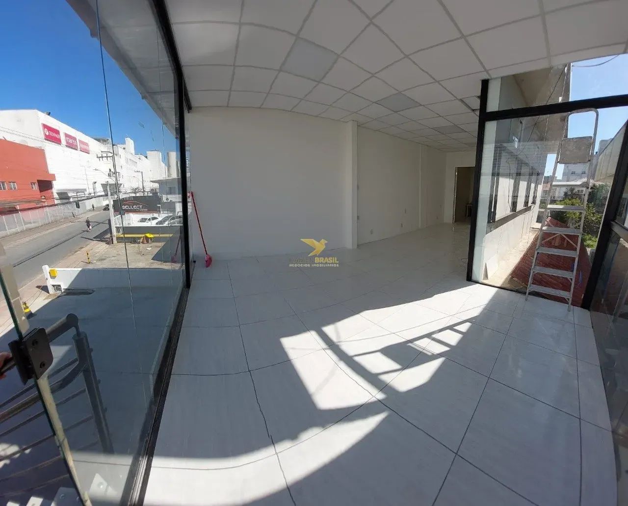 Sala Comercial / Sobreloja com 67m² - Passa Vinte, Palhoça - Ao Lado do Shopping ViaCatari - Foto 2