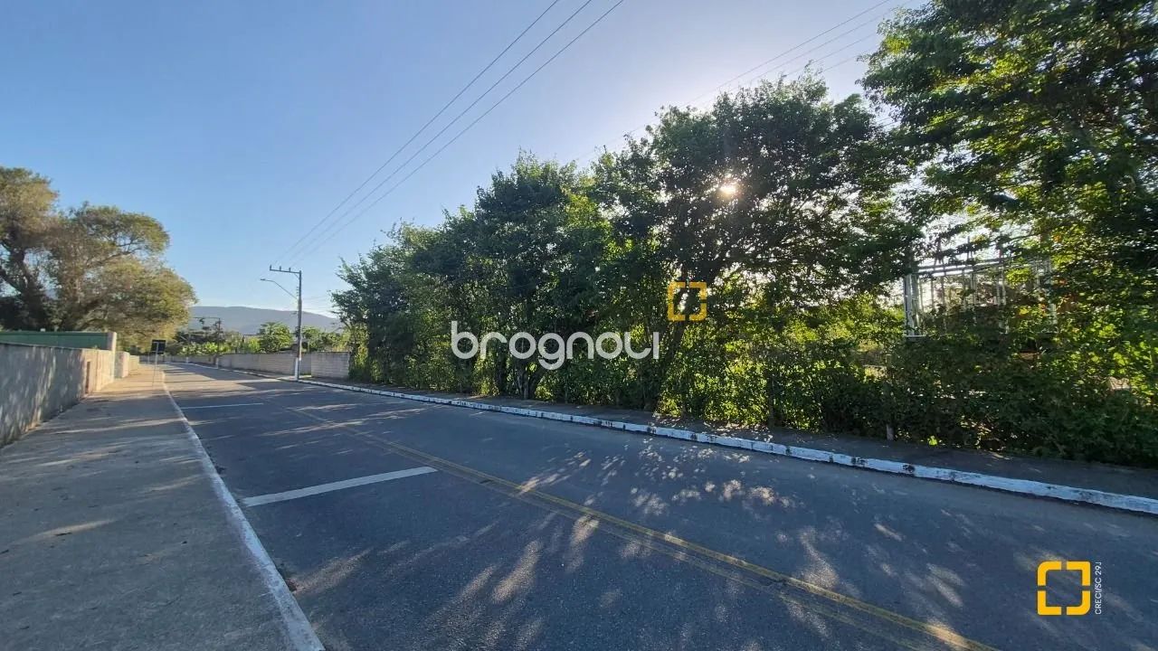 Chácara, 7.200m2, com saída para o Rio Ratones, Bairro Ratones em Florianópolis