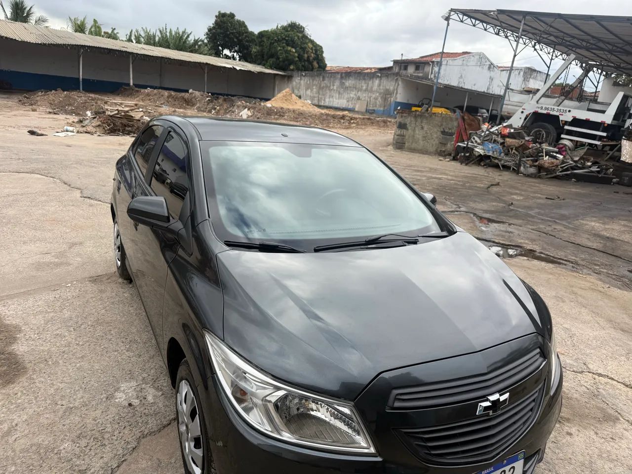 Chevrolet Onix JOY Hatch 1.0 8V Flex Mec. 4P 2018 - Foto 3