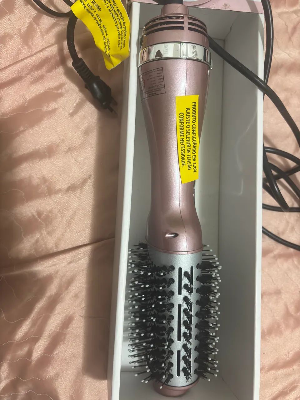 Vendo escova secadora e chapinha 