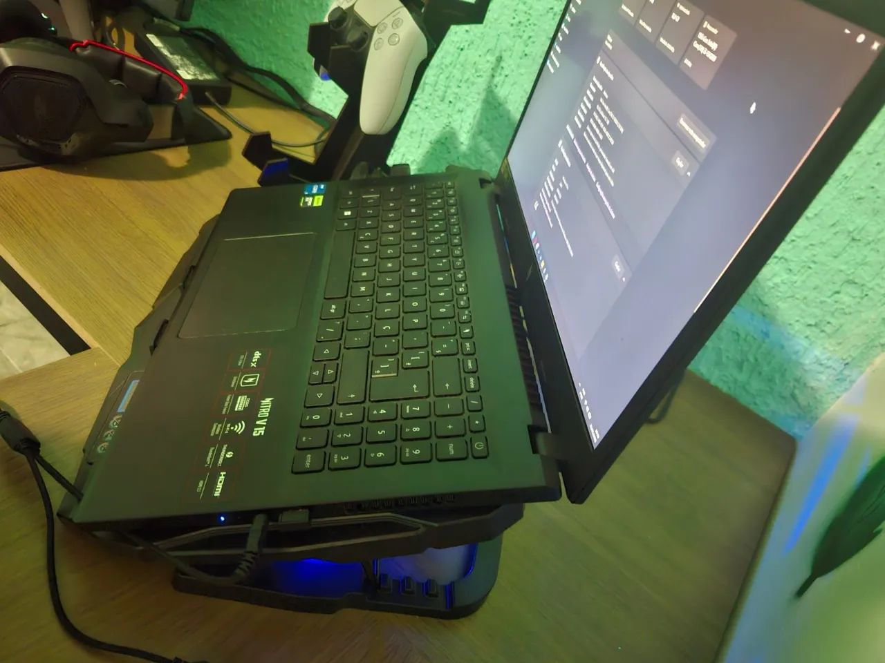 Notebook Acer Nitro V15  - Foto 2