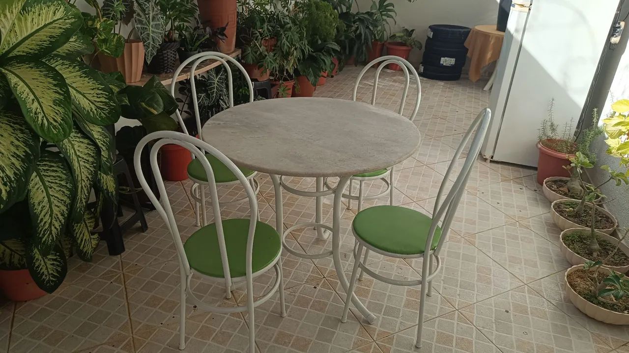 Mesa com cadeiras  - Foto 5