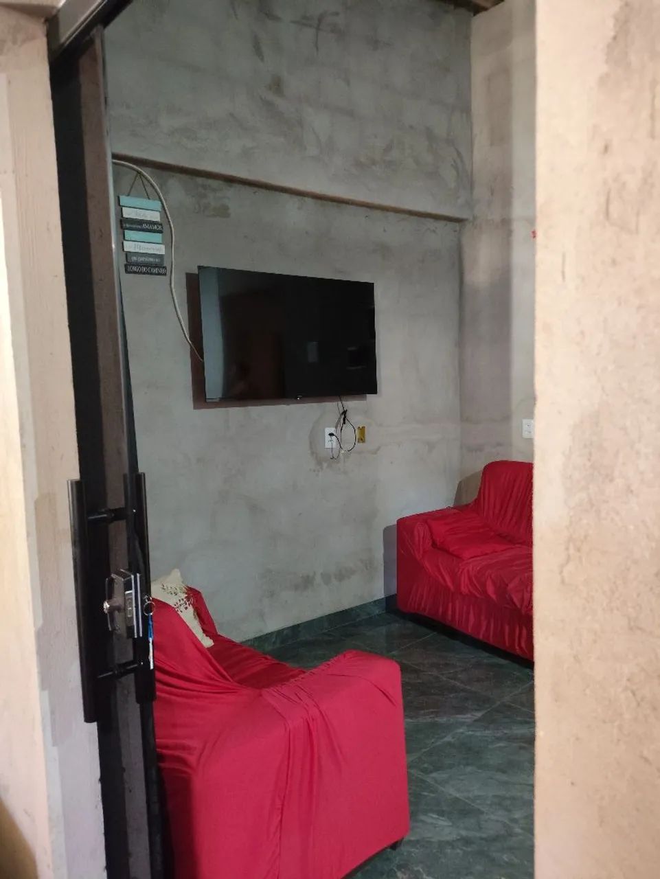 VENDE-SE LOTE COM 3 CASAS  - Foto 5