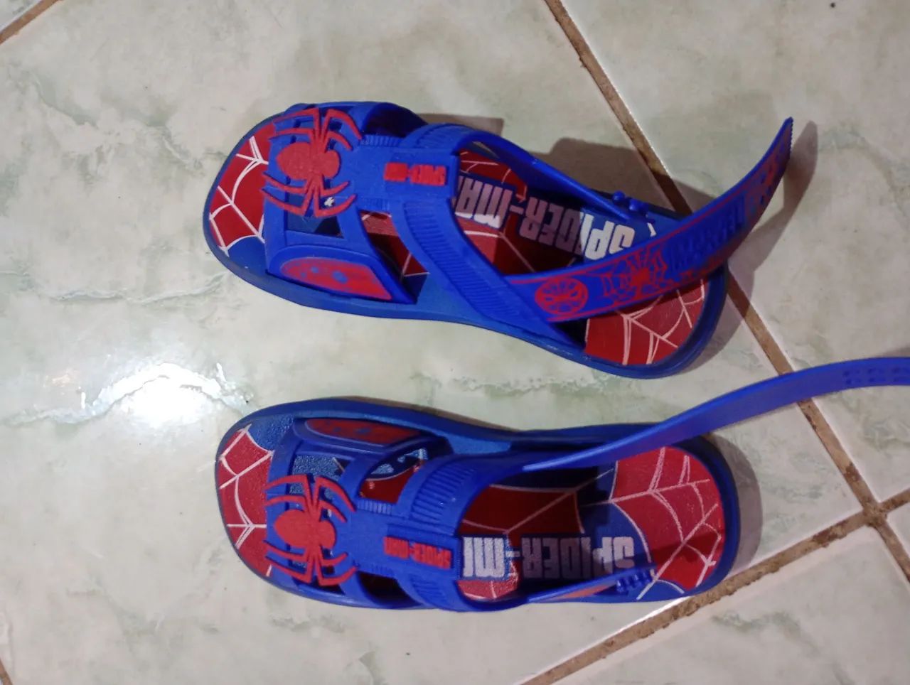 Sandália Homem Aranha 32/33