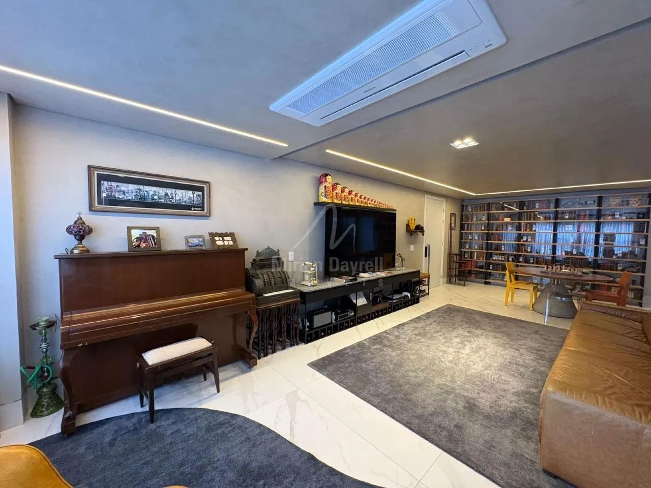 Apartamento de 4 quartos no bairro Serra
