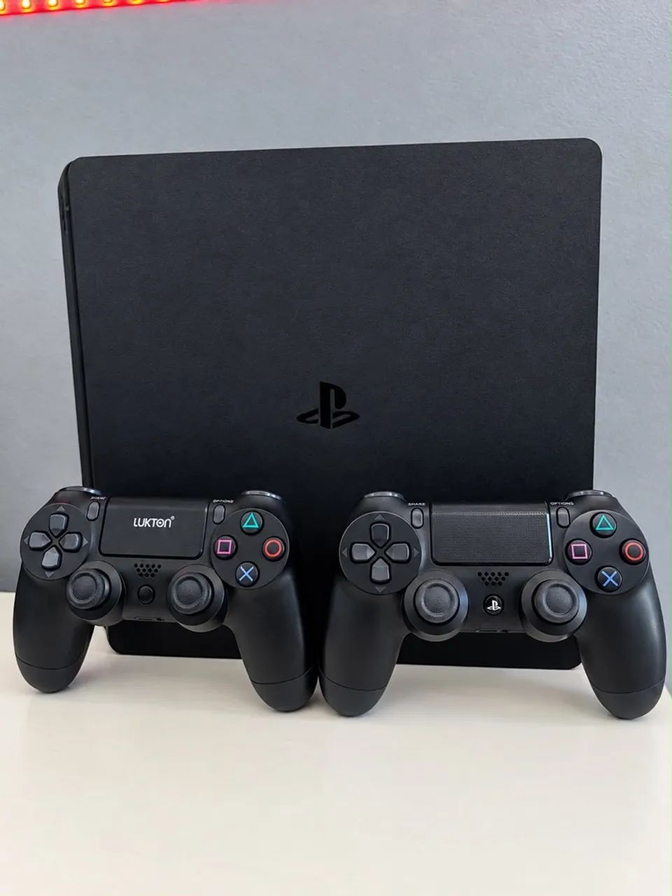PS4 slim desbloqueado 