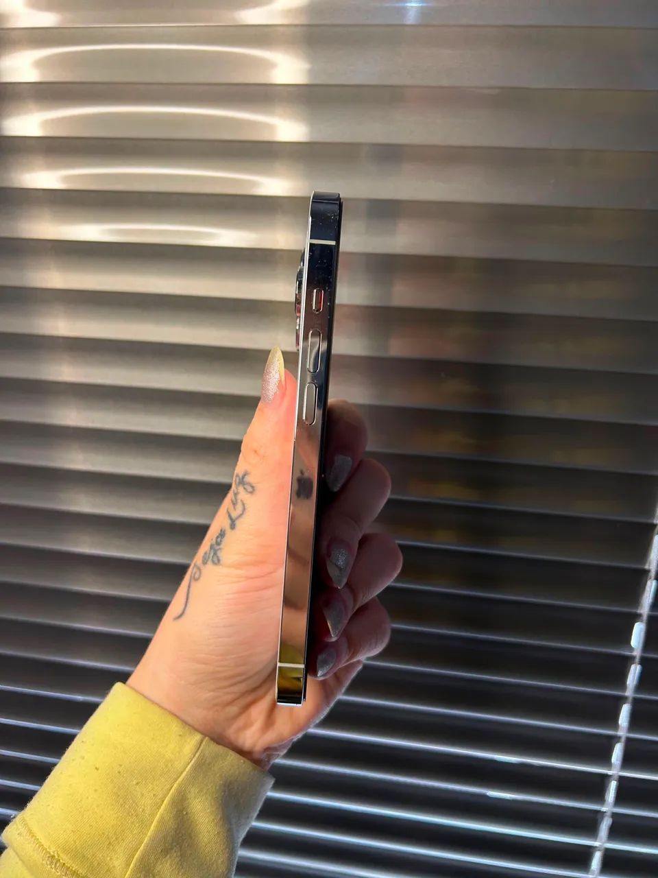 iPhone 14 Pro 256gb TODO ORIGINAL  - Foto 3