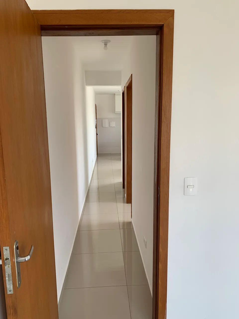 ALUGO APARTAMENTO COM DOIS QUARTOS NO ECOVILLE - Foto 2