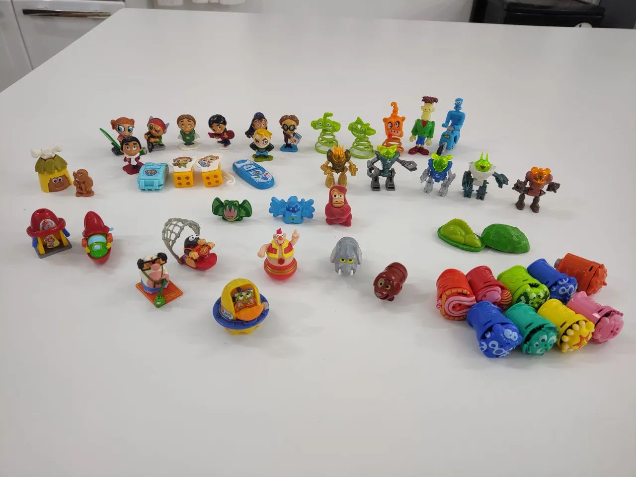 Lote de Kinder ovo antigo