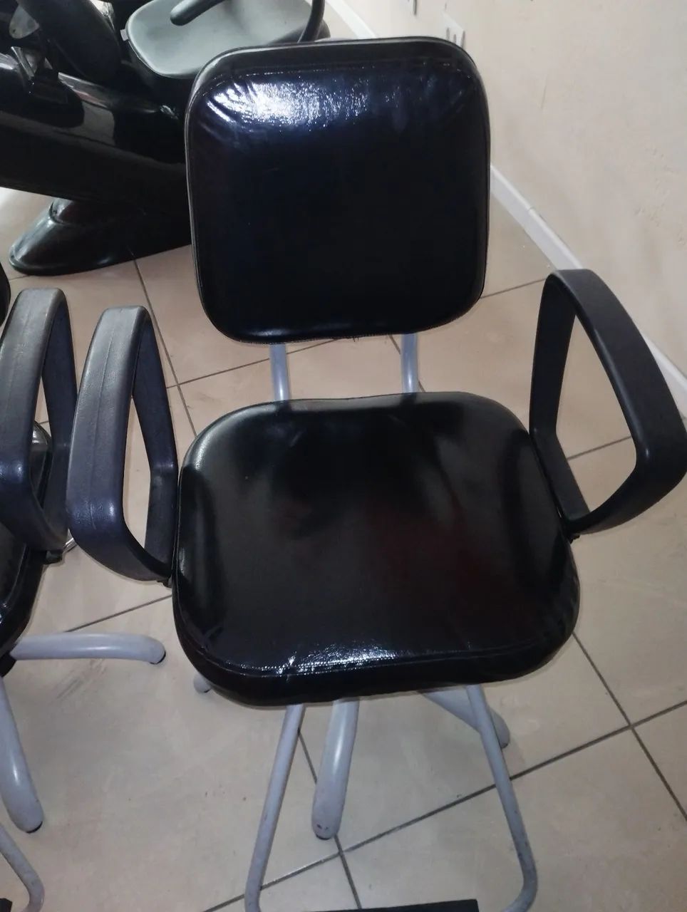 Cadeiras hidráulica salão  - Foto 3