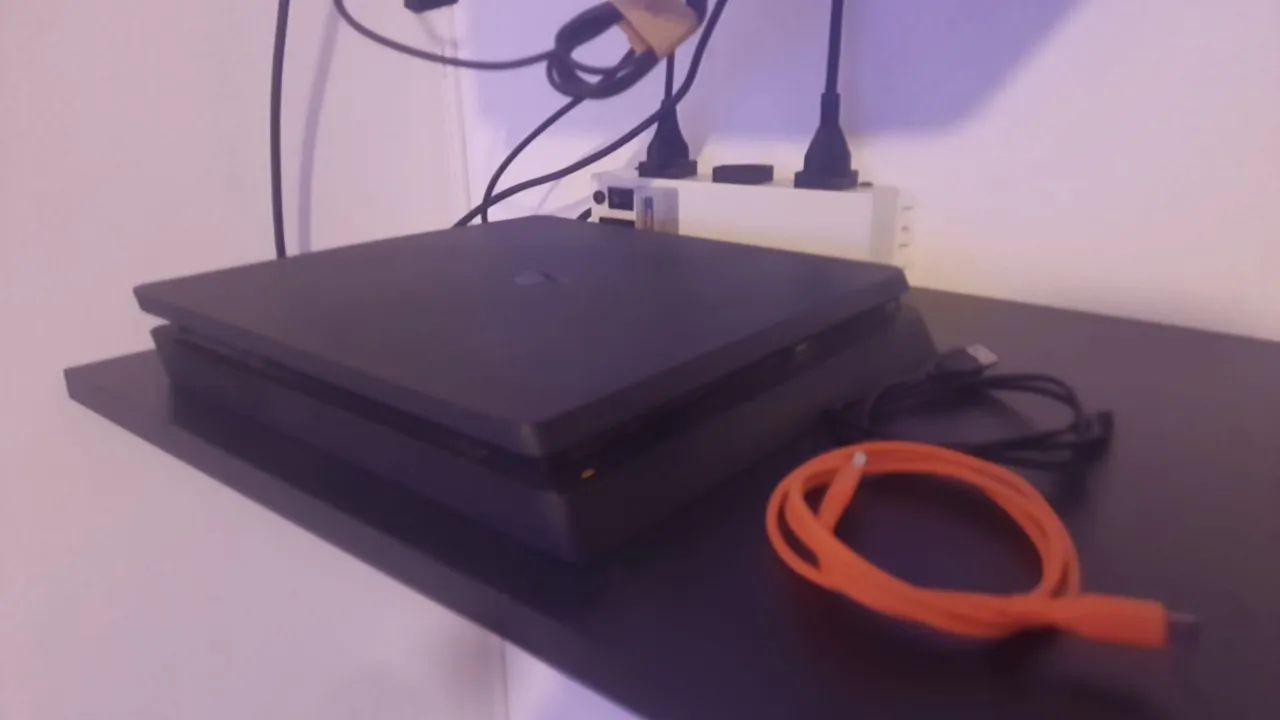 Playstation 4 SLIM 1TB