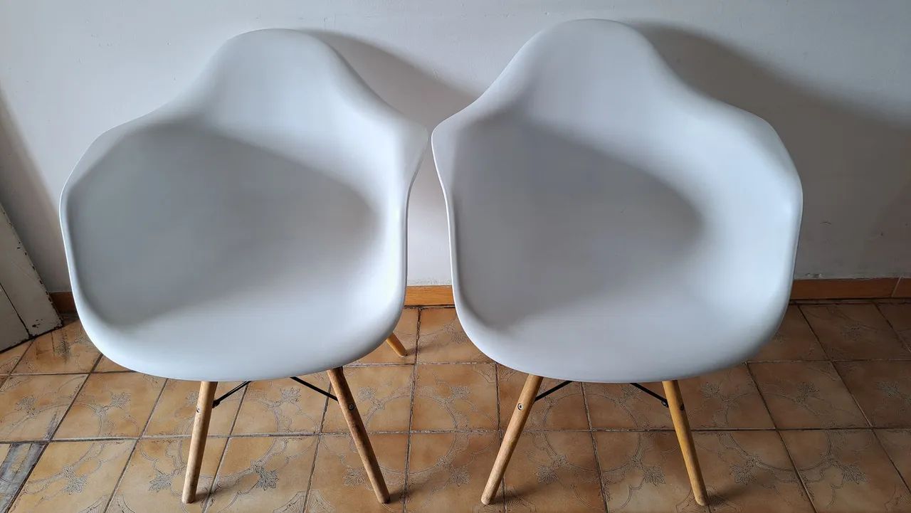 Cadeira Charles Eames Eiffel com braço  - Foto 4