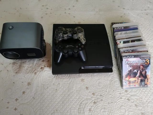PlayStation 3 e Projetor HY500