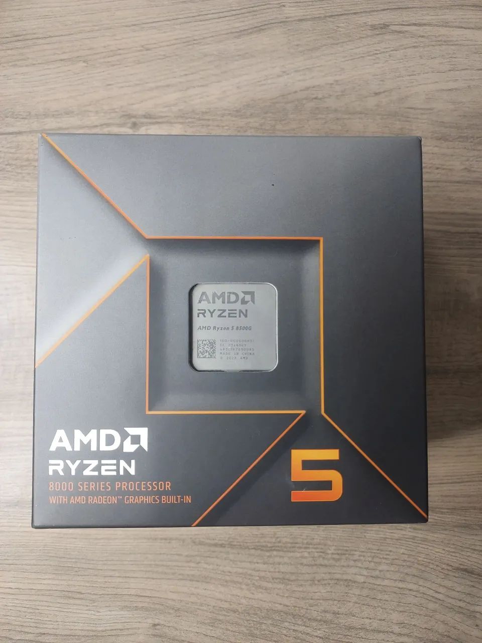 Processador AMD Ryzen 5 8500G na Caixa + Cooler