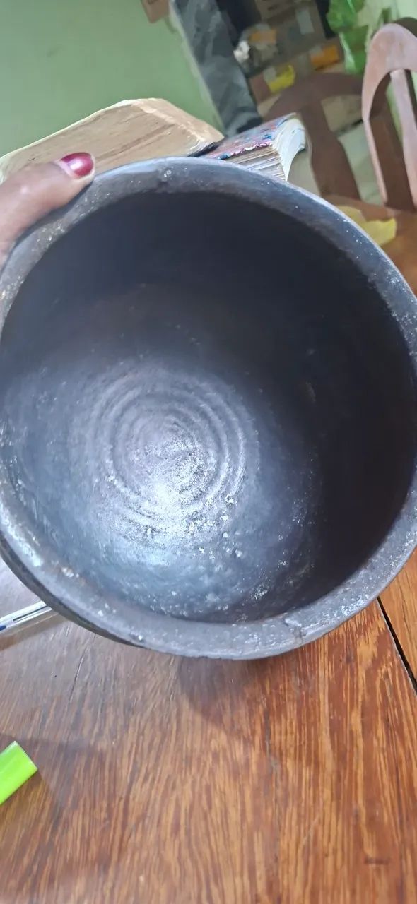 Relicário Caldeirão de ferro fundido perfeito